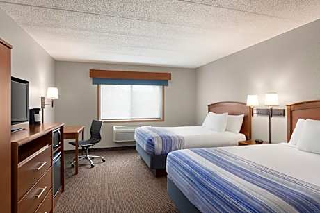 Queen Room with Two Queen Beds - Non-Smoking