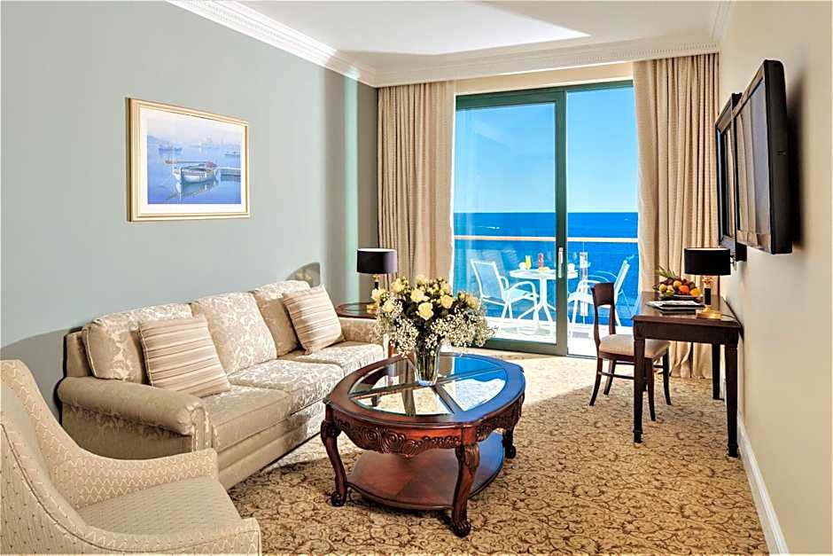 Royal Princess Hotel
