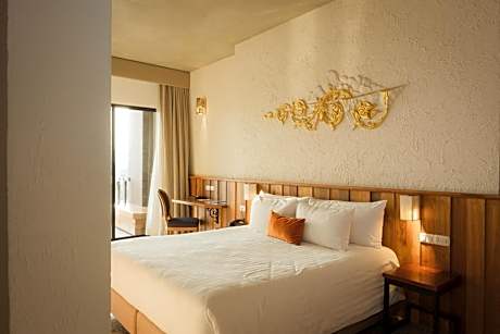 Deluxe Double or Twin Room with Balcony