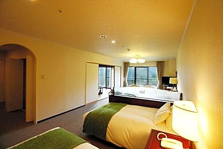 [Japanese-western room] [Non-smoking] [Mountain view]