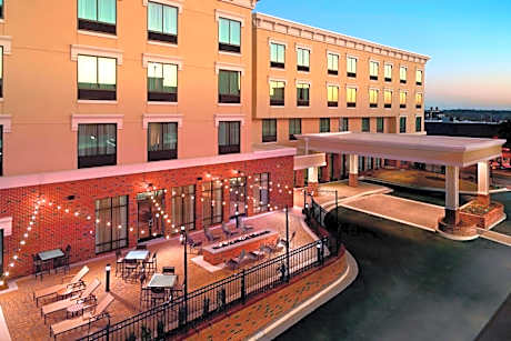 Courtyard by Marriott LaGrange