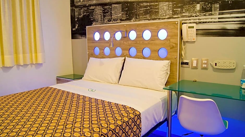 Hotel Muy