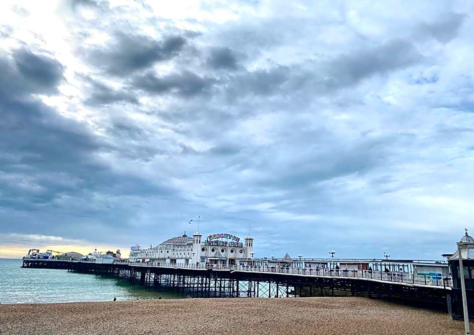 Penthouse near park - air con - Guest and the City