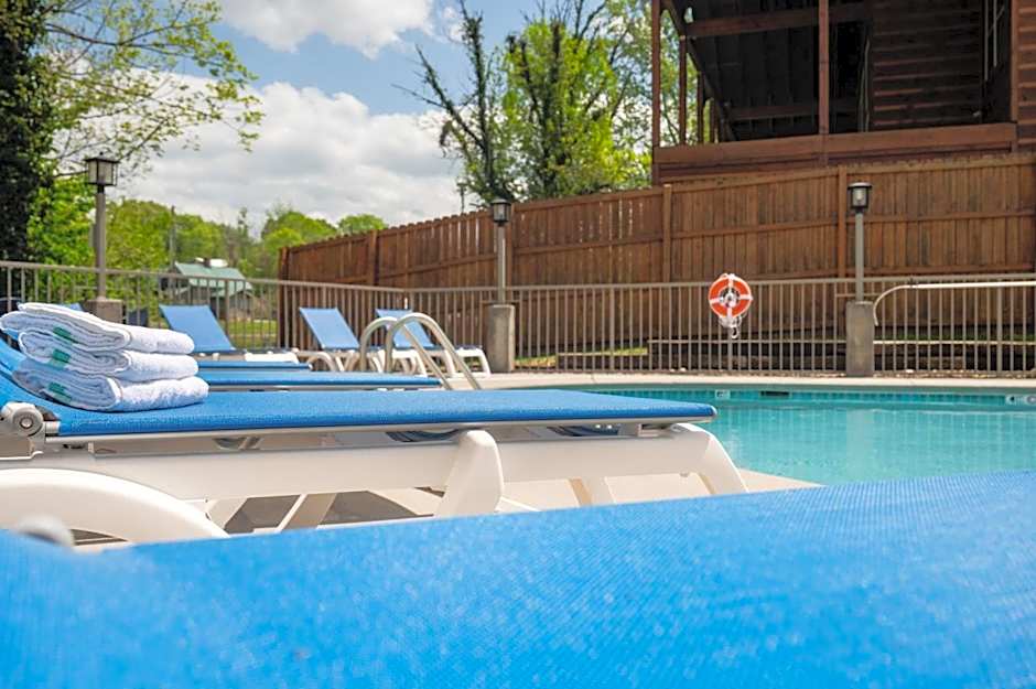 Twin Mountain Inn & Suites