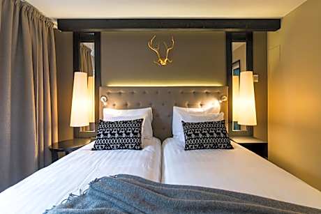 Northern Comfort Twin Room with Bath