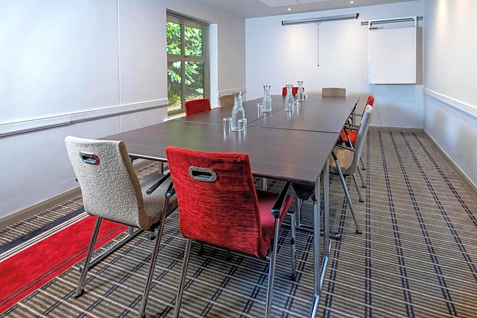 Holiday Inn Express Taunton East By IHG