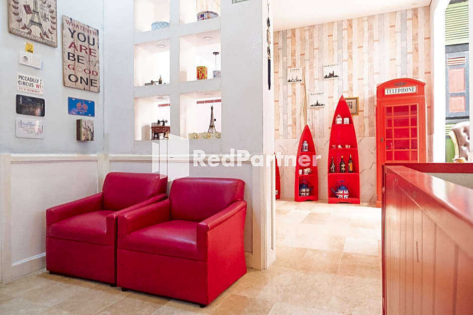 Londres Bed and Breakfast RedPartner near Gembira Loka Zoo