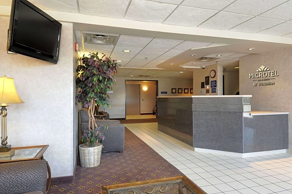 Microtel Inn & Suites By Wyndham Bloomington/Minneapolis