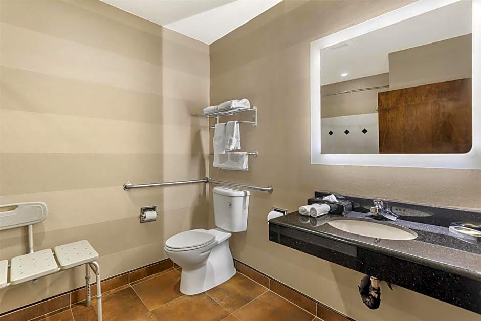 Best Western Plus Brookside Inn