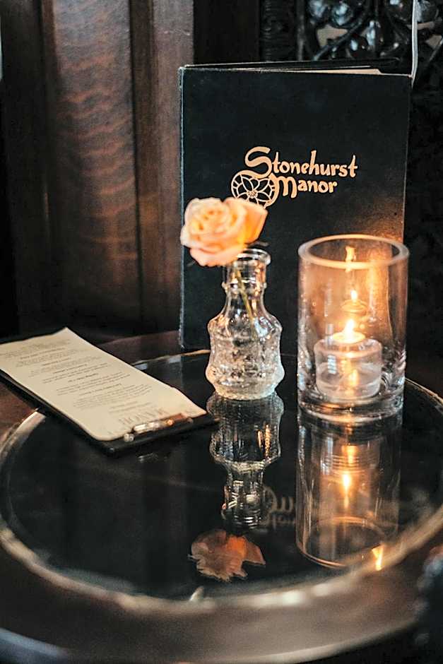 Stonehurst Manor Breakfast & Dinner Included
