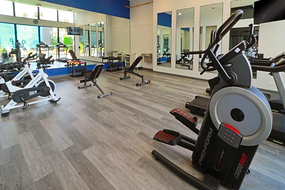 Holiday Inn Express And Suites Ensenada Centro By IHG