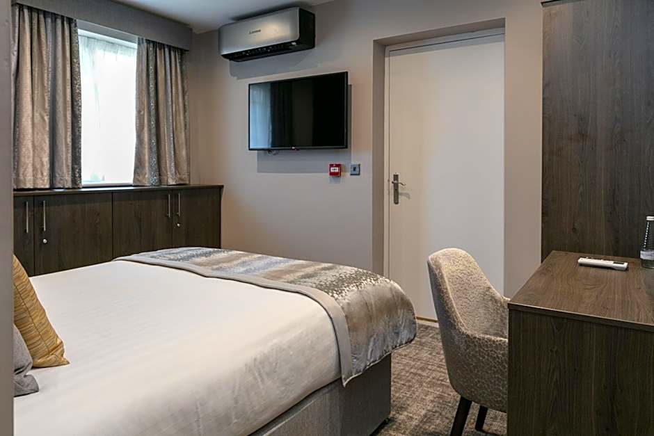 Barton Manor Hotel & Spa; BW Signature Collection