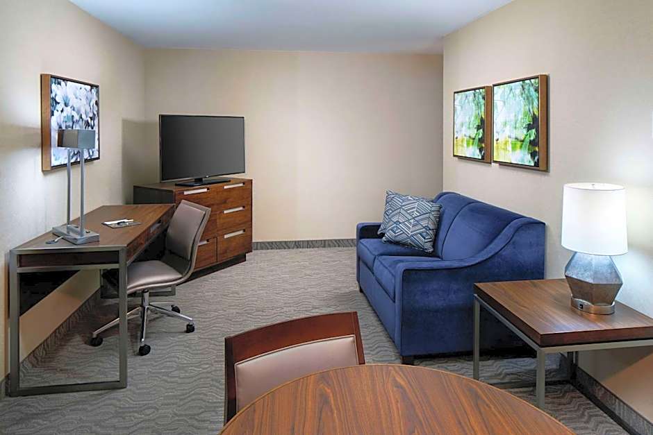 DoubleTree by Hilton Nashua