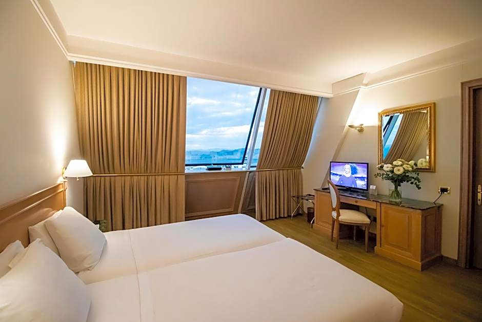 SHG Hotel De La Ville