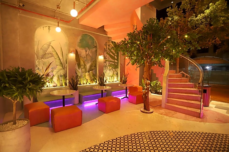 HOME Hotel Phu Nhuan