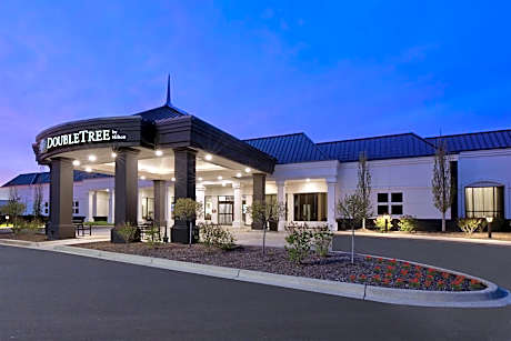 DoubleTree by Hilton Hotel Detroit - Novi