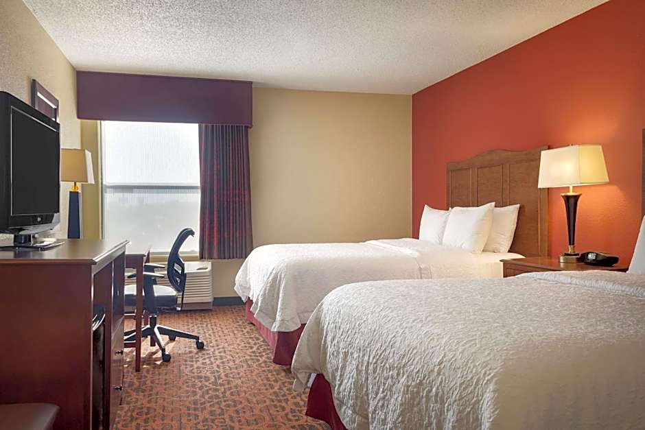Hampton Inn By Hilton Shawnee