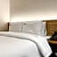Hotel 99