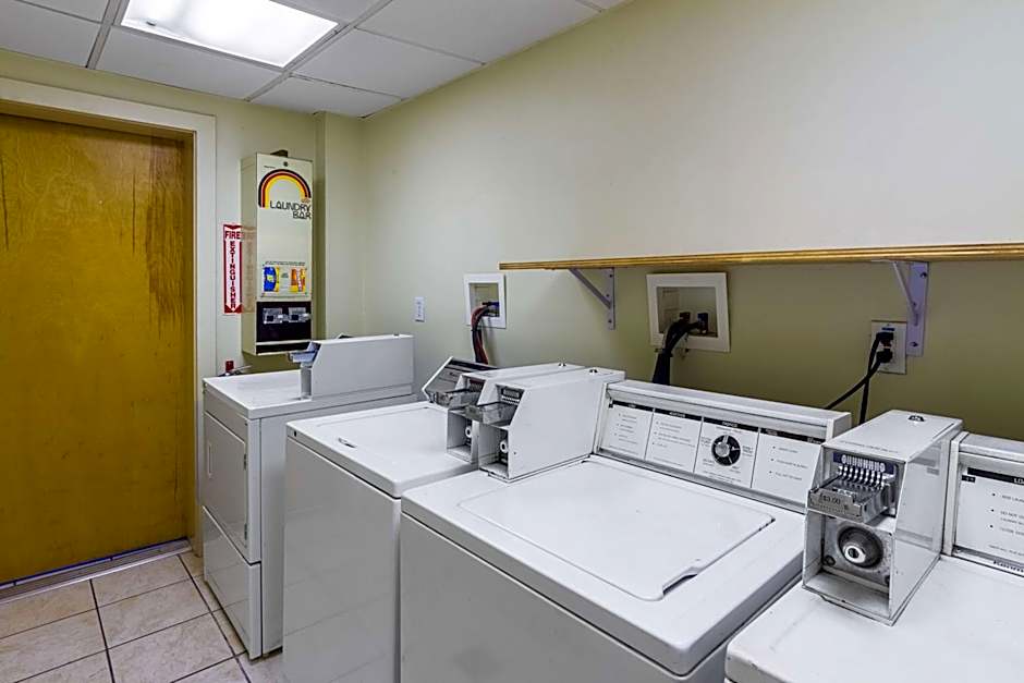 Motel 6-Groton, CT - Casinos nearby