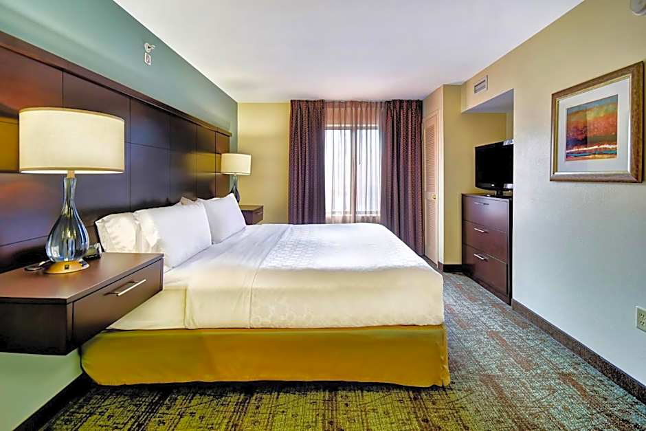 Staybridge Suites Middleton/Madison-West By IHG