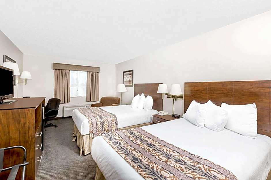 Photo 1 of 4 of 2 Double Beds