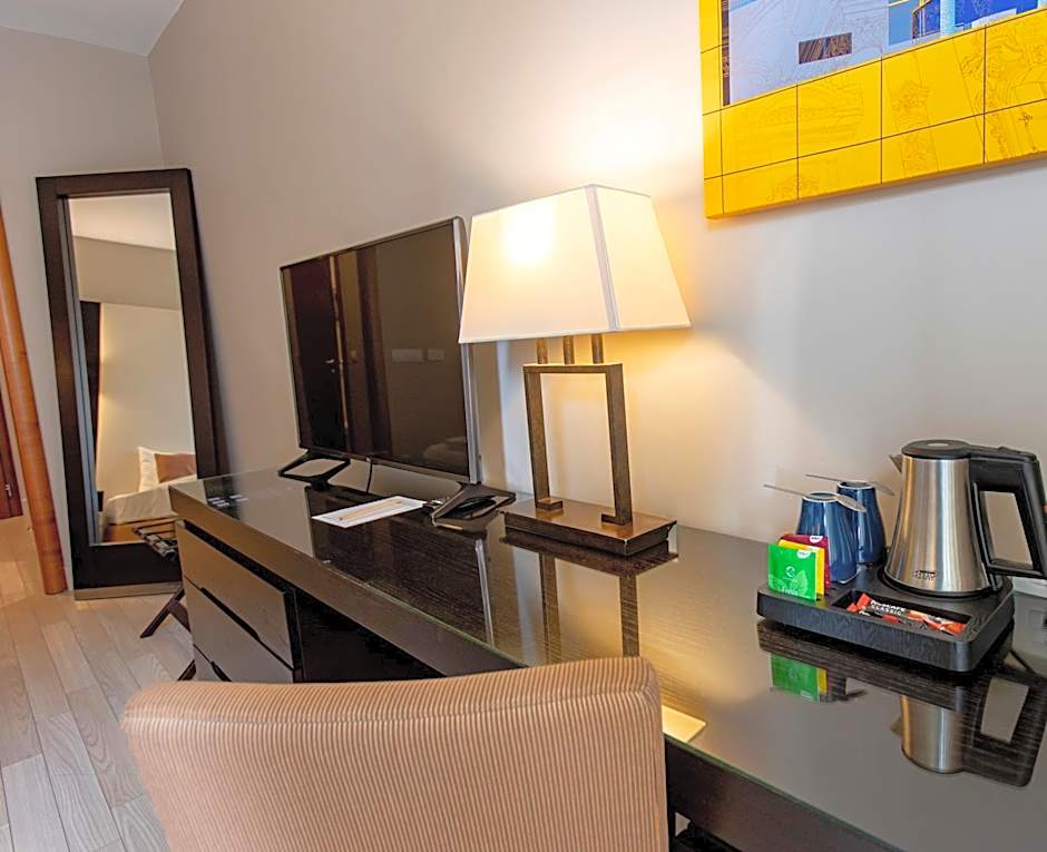 Lion'S Garden Hotel