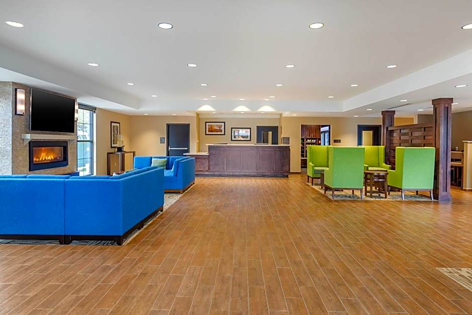 Comfort Inn & Suites Schenectady - Scotia