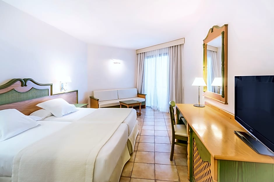 Iberostar Waves Playa Gaviotas All Inclusive