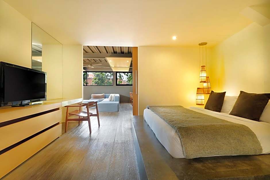Clio Apartment