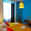 Living Lounge Hostel