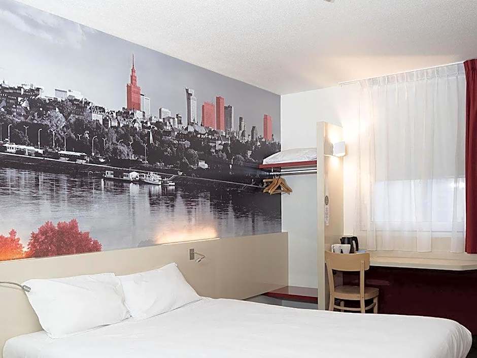 B&B Hotel Warszawa-Okęcie