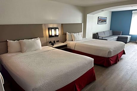 One-Bedroom Suite with Two Queen Beds - Non-Smoking