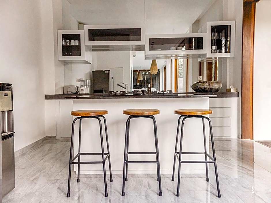 AB Villa & Apartments