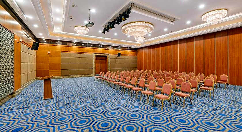 DoubleTree by Hilton Van