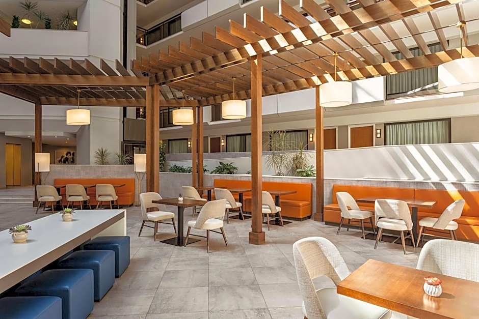 Embassy Suites By Hilton Hotel Kansas City-Overland Park