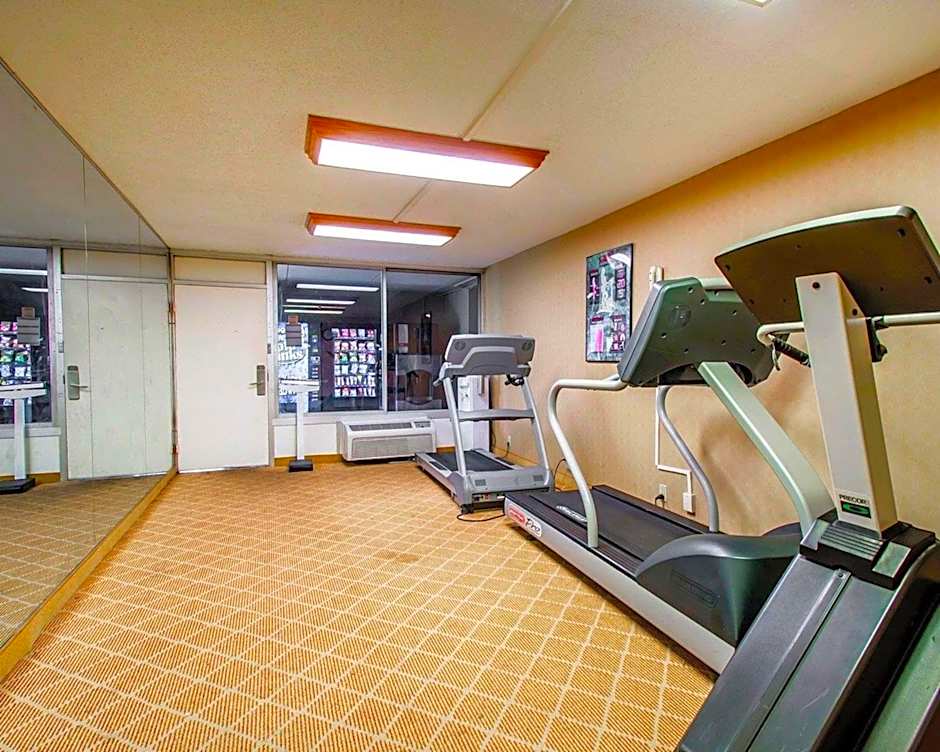 Clarion Inn & Suites Dothan South