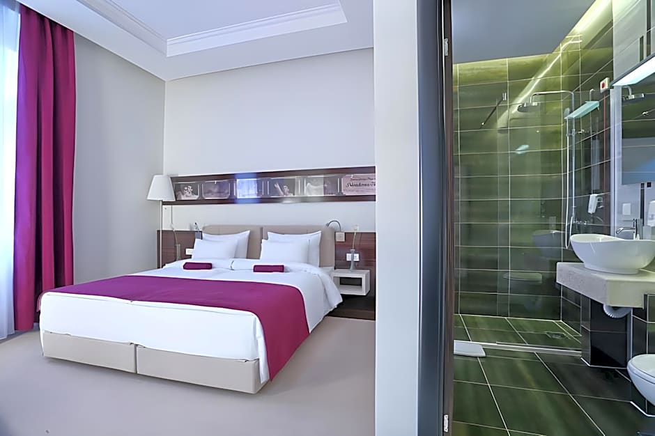 Hotel Theater Belgrade