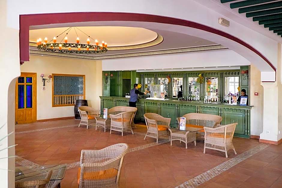 Medina Belisaire And Thalasso