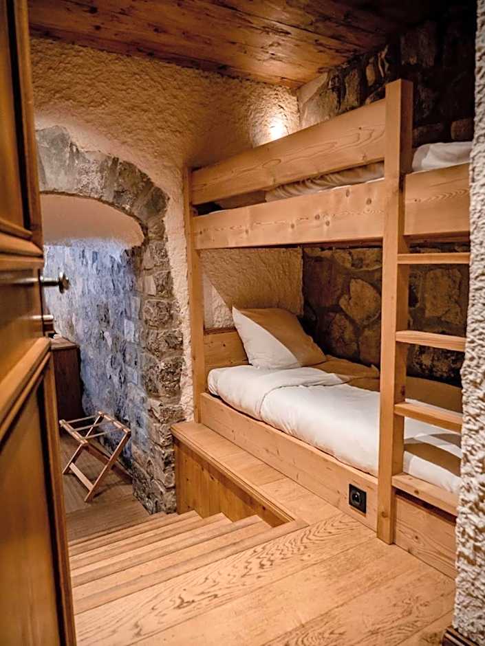 Les Chalets de la Serraz