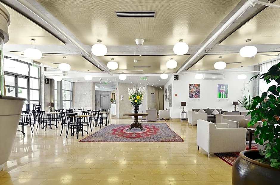 Ruth Daniel Residence