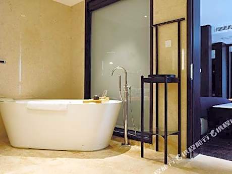Mochi Boutique Hotel
