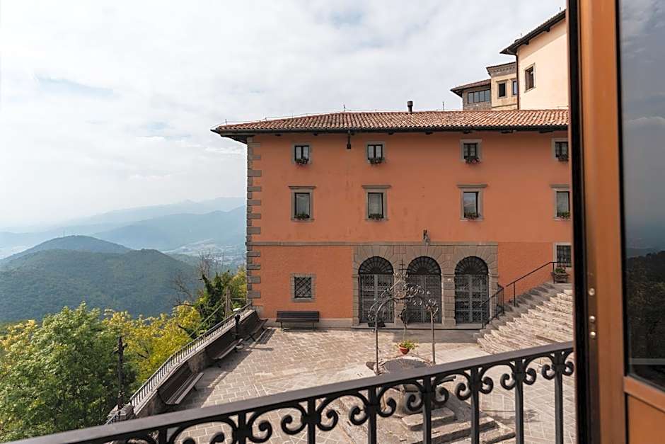 Hotel casa del pellegrino - Castelmonte
