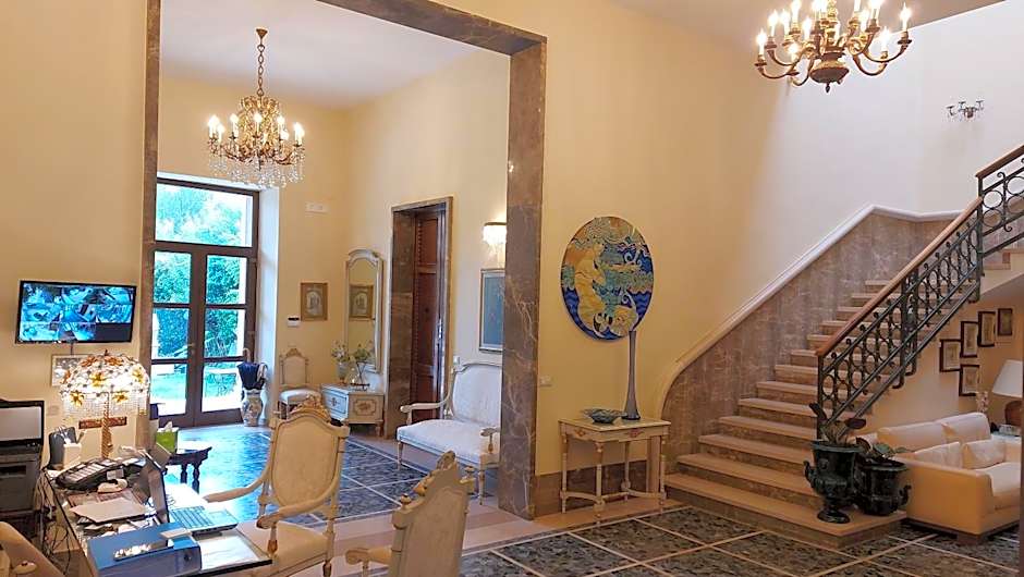 Dimora Charleston Lecce parcheggio privato in loco gratis