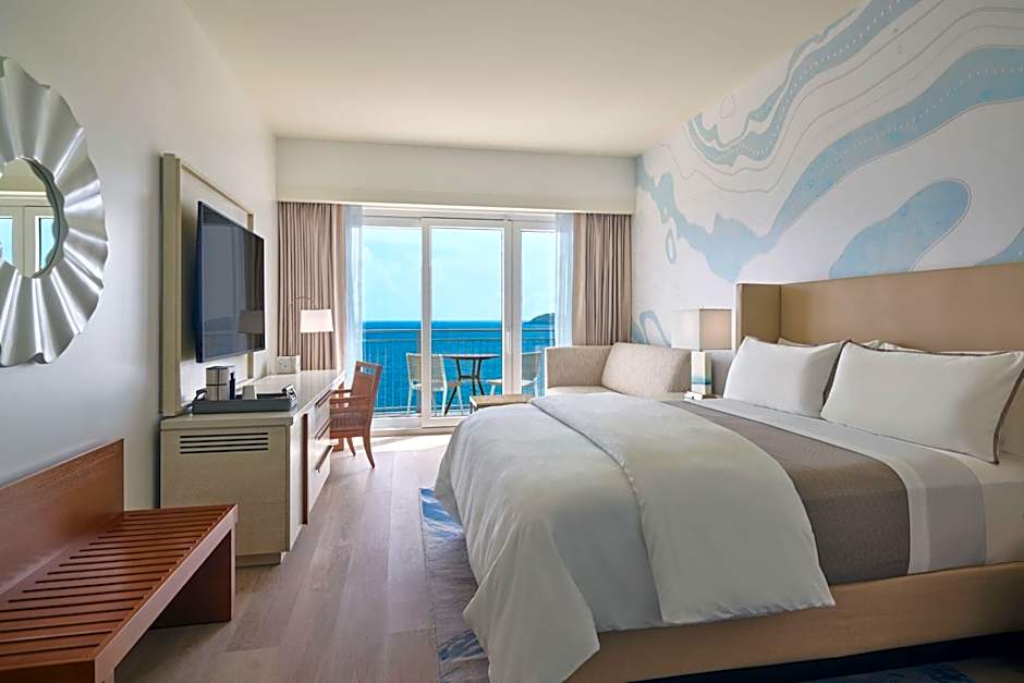 Photo 1 of 10 of Deluxe 1 King Bed, Ocean View, Balcony