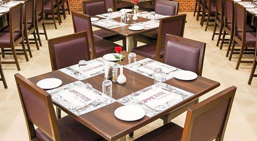 7 Apple Hotel, Vadodara