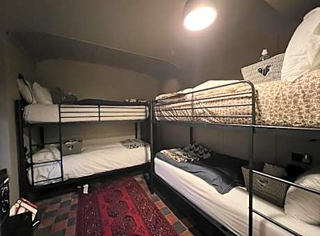 Bed in 4-Bed Mixed Dormitory Room