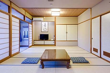 Standard Japanese-Style-Room 27 square yards - Shared Bathroom - Non-Smoking