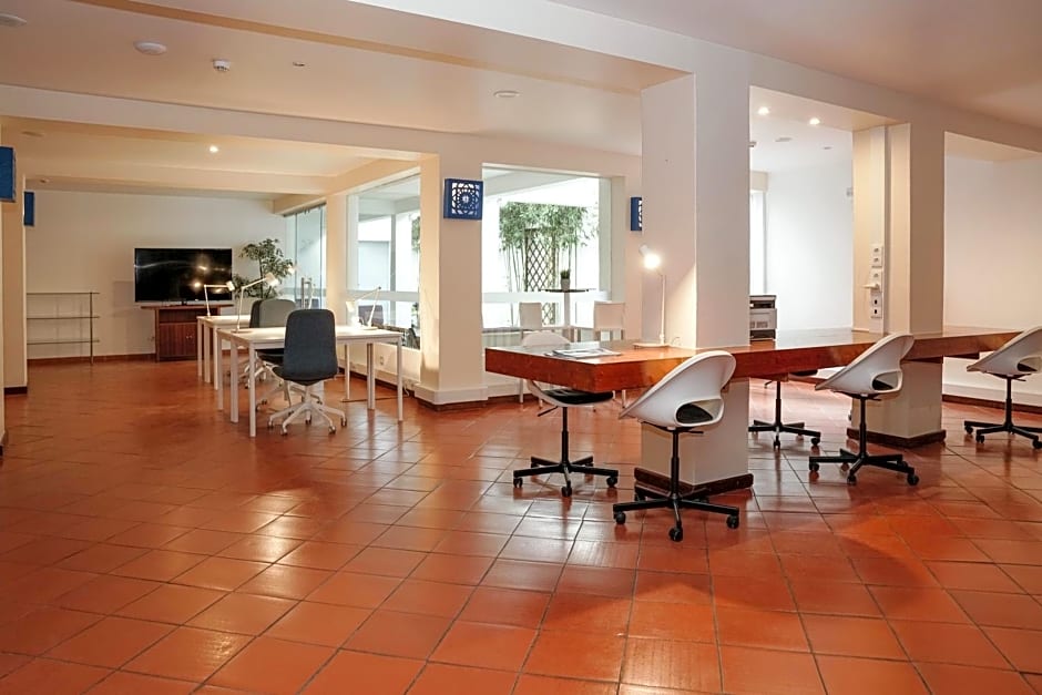 Carvi Beach Hotel