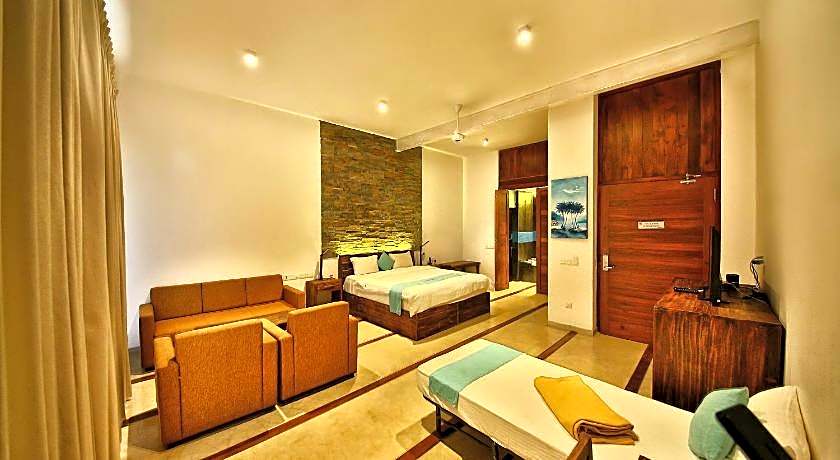 R Degrees Ambalangoda