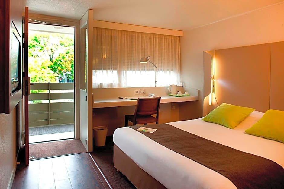 Campanile Orleans Nord Saran Hotel